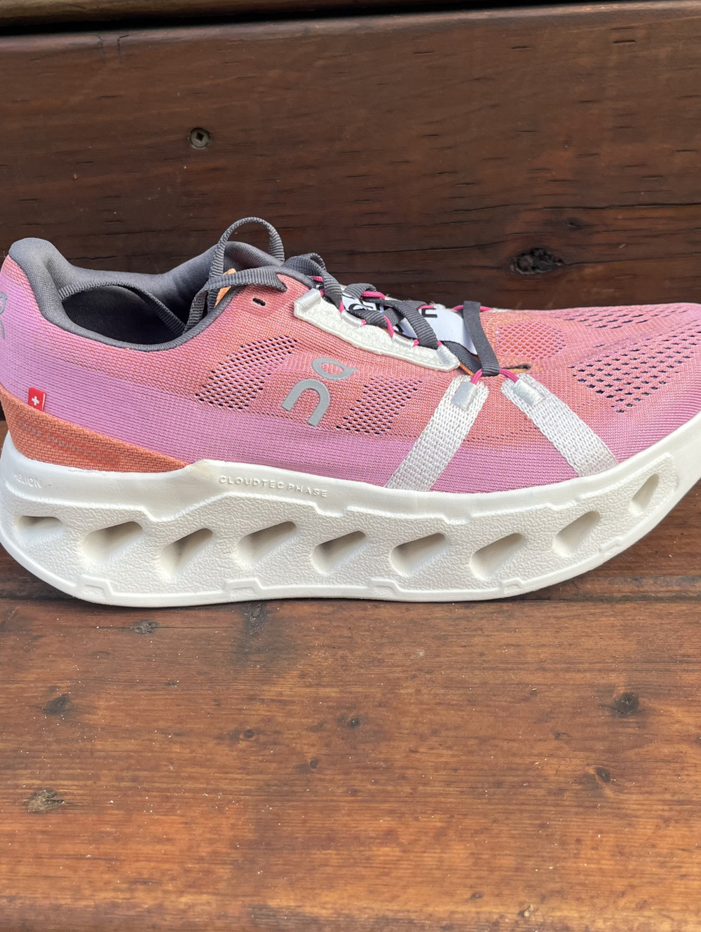 On Cloud Cloudeclipse Running Shoes Women's Size 8.5 Jogging Tangerine and Pink